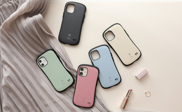 カラフルなiPhone15に合うケースはこれ!人気ブランド、耐衝撃、透明