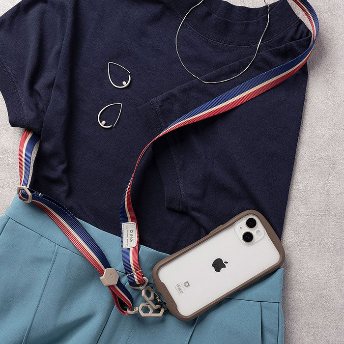 iFace Hang and ショルダーストラップ