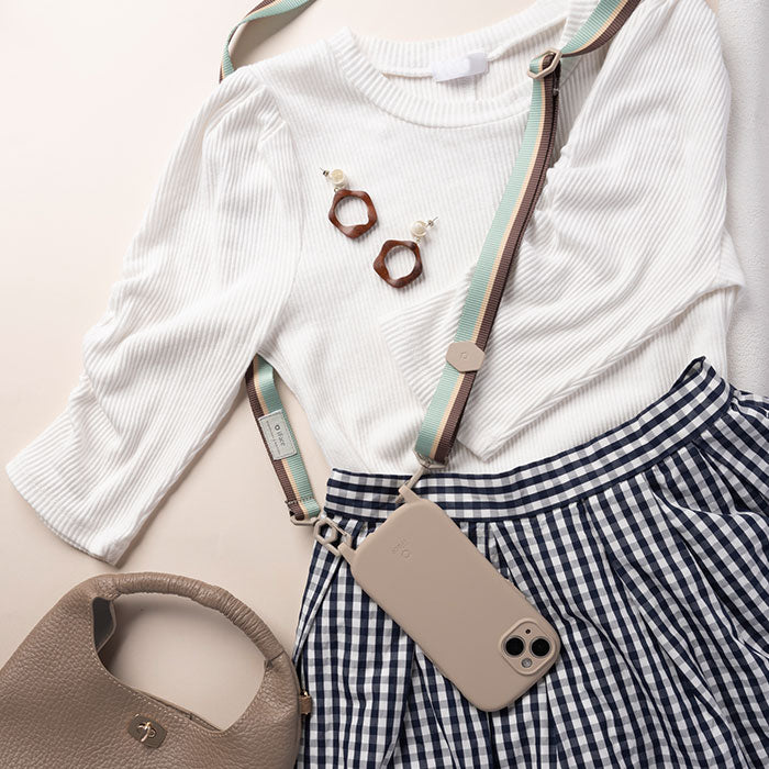 iFace Hang and ショルダーストラップ